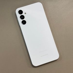 갤럭시점프3 화이트색상 128용량 24년1월개통 미파손 S급 무잔상 서브용 배달용 게임용 추천 12만 판매합니다