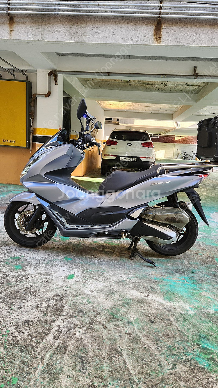 21년식 PCX ABS모델 배달셋팅 판매해요--4