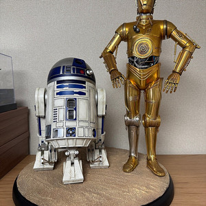 Sideshow 사이드쇼 스타워즈 3-CPO & R2-D2 프리미엄 포멧 판매합니다.