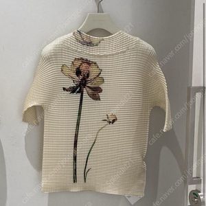 이세이미야케 라넌큘러스 탑 새상품