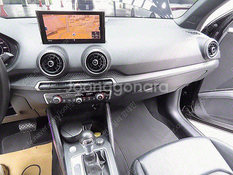 아우디 Q2 35 TDI 프리미엄 중고차 선착순 판매합...--6