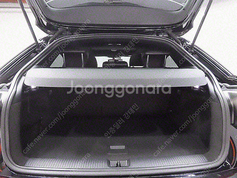 아우디 Q2 35 TDI 프리미엄 중고차 선착순 판매합...--8