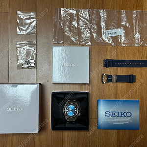 세이코 베이비마마 그레이트 블루홀 한정판 spb083