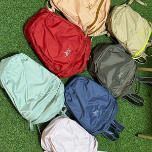 좌쓰 Arc'teryx Heliad 15 Backpack 아크테릭스 헬리아드 15 백팩 위커 스프린트, 포리지, 블랙 등