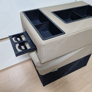 올뉴, 더뉴카니발 케이엠모터스 3열 보조의자, 팔걸이 set 베이지 색상