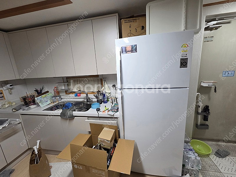 LG 일반형 냉장고 B502W33 새상품 며칠전 설치 ...--4