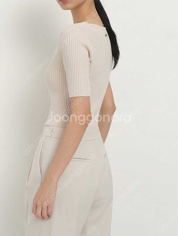 Sie 시에 엘린 보트넥 니트 아이보리 판매중(택포)--1