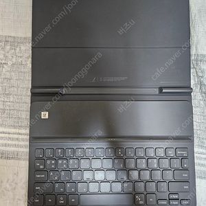 갤럭시탭 s7,s8 용 키보드케이스 팝니다