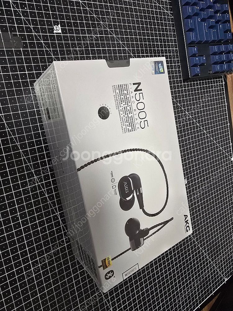 AKG N5005--1