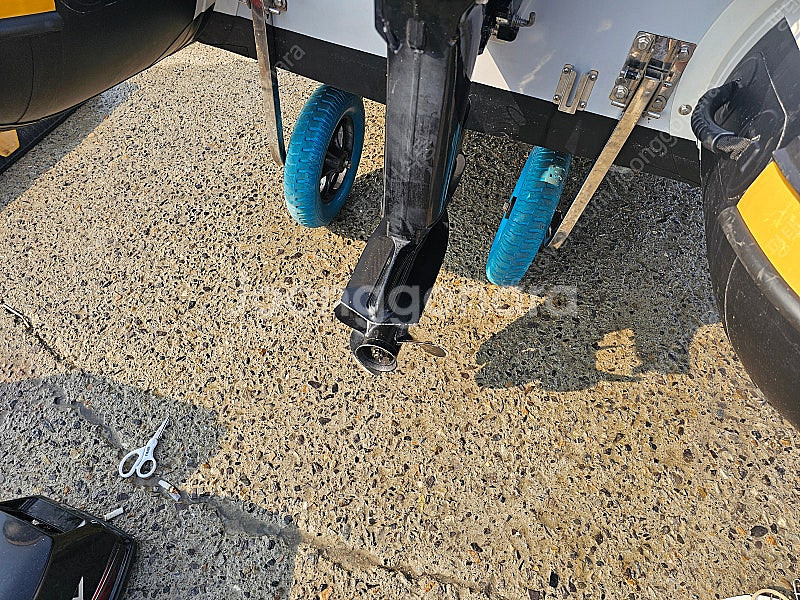 머큐리15HP 2행정 선외기팝니다.--7