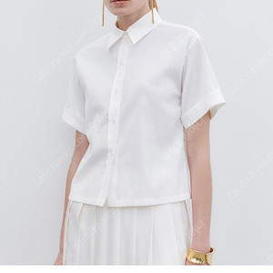 노미나떼 Capri Half Shirts (White) m사이즈 판매해요
