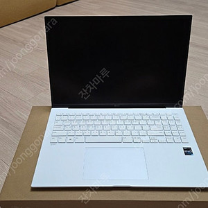 LG 그램 16 화이트 16Z90R-GA5HK