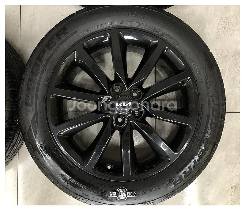 올뉴쏘렌토 19인치 블랙 휠 타이어 235/55R19 ...--1