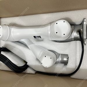 협동로봇 산업용 로봇 팝니다.