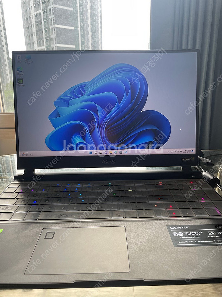 기가바이트 AERO 15 게이밍 노트북 i7 RTX30...--4