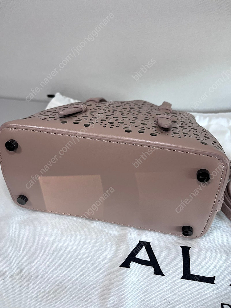 알라이아 미나 20 가방 웨이브 로즈베이지--3