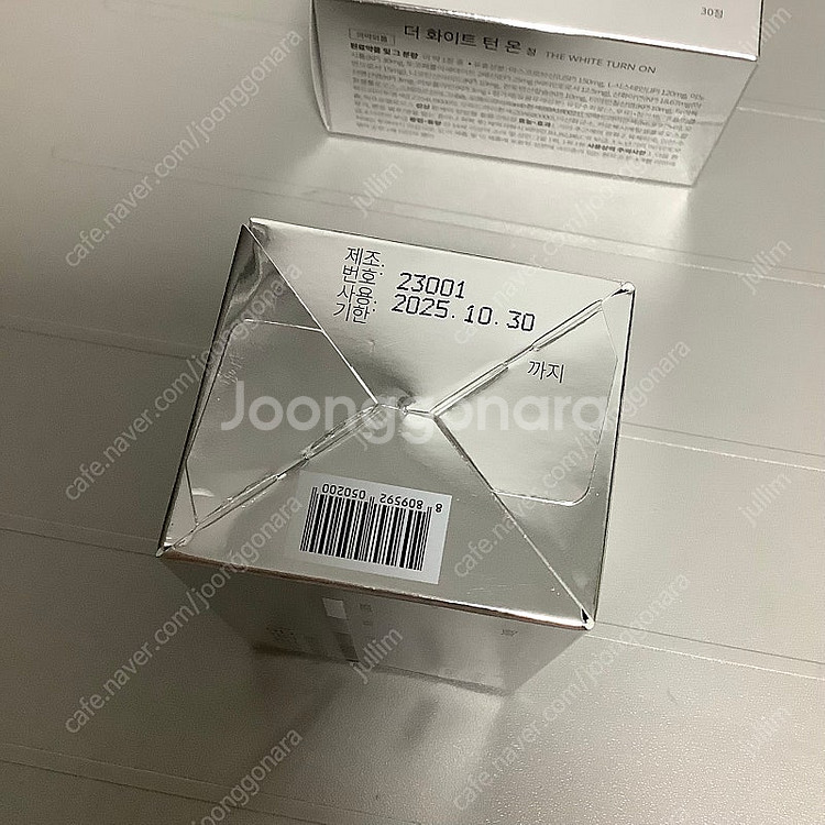 화이트턴온 (기미 주근깨 완화) 3개월분 미개봉--3