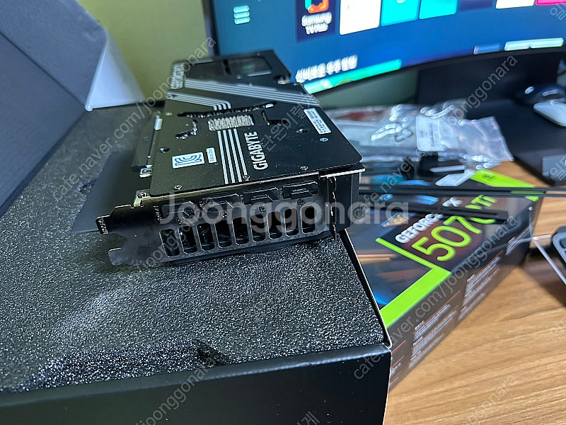 5070Ti 윈드포스 WINDFORCE 그래픽카드--3