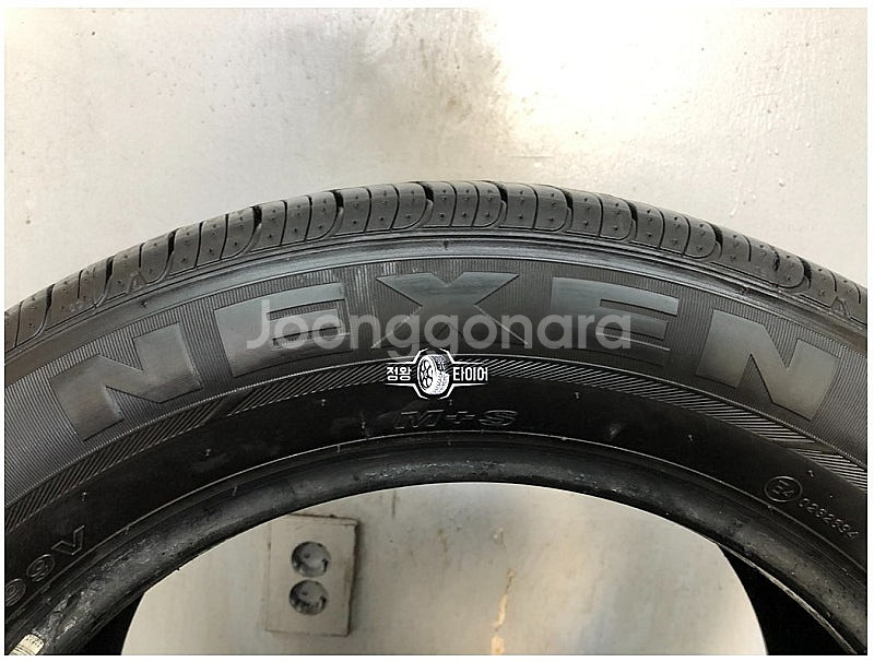 중고타이어 넥센타이어 엔페라수프림S 225/55R18 ...--2