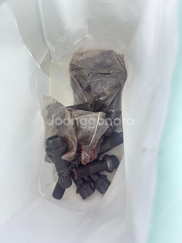 벤츠 롱볼트 숏볼트 한셋씩 세트당 오만--4