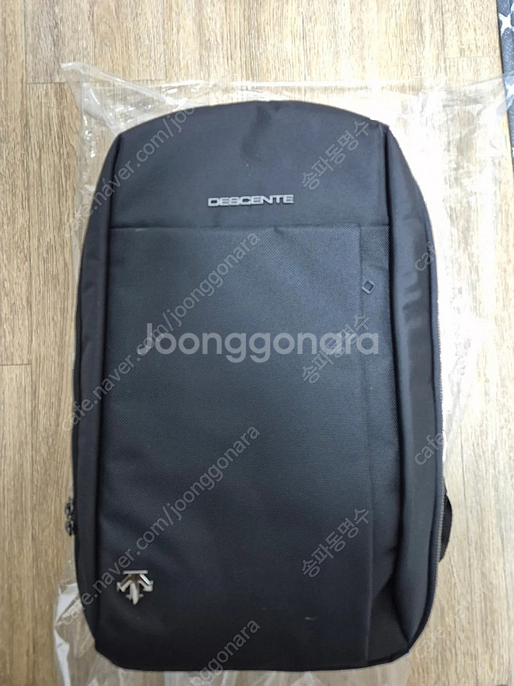 디센트 가방 새제품 60,000원--0
