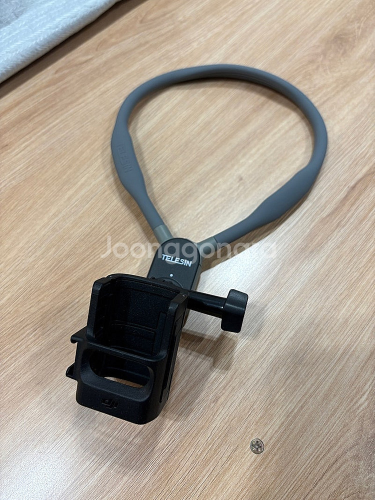 DJI 오즈모 포켓3 본체 렌즈 등 세트로 팝니다--4