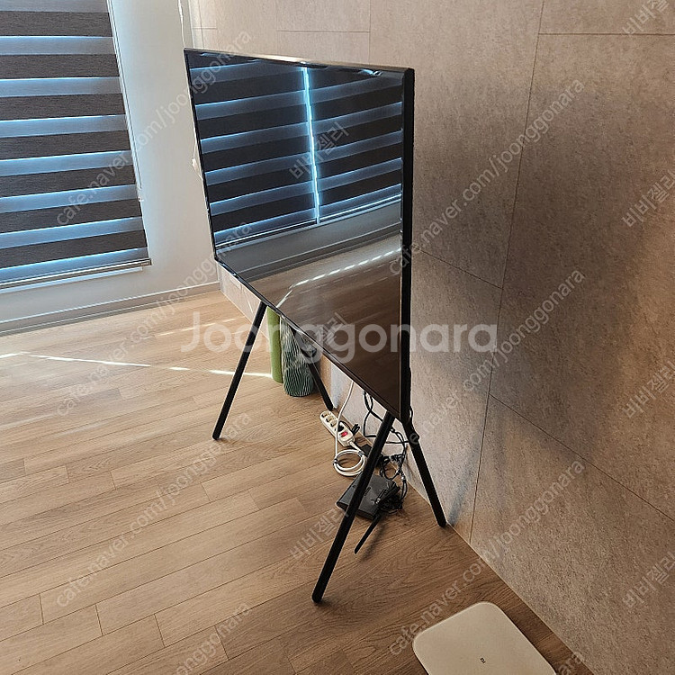 lg 스마트tv 4k 55인치 + 이젤형 거치대--1