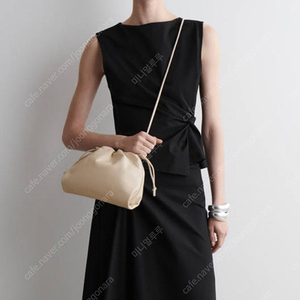 코스 카바텔리 클러치 화이트 (새제품)