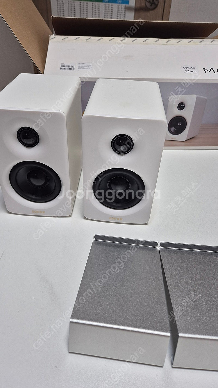 에디파이어 m60 화이트--0