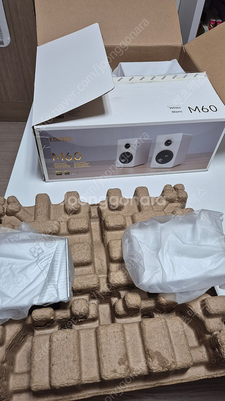 에디파이어 m60 화이트--2