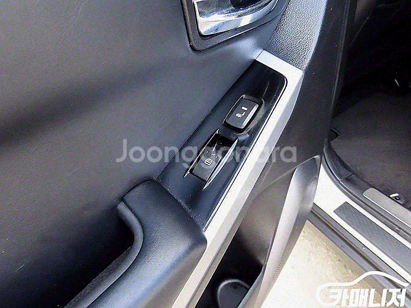뉴코란도C 4WD 2.0 DX 2015 년 중고차◆전액...--8