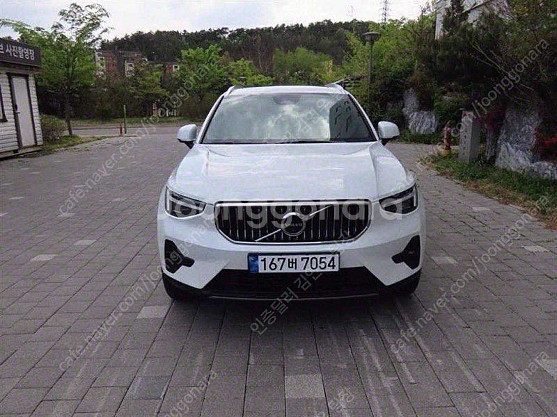 흰색 볼보 중고 XC40 중고 볼보 중고차 B4 AWD...--0