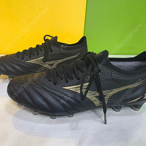 미즈노 모렐리아 네오 4 베타 재팬 골드블랙260 판매합니다