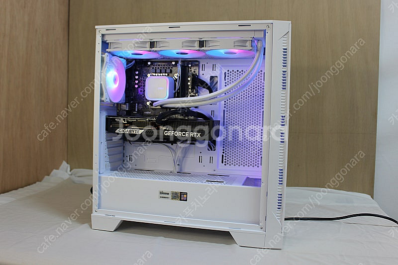 화이트어항케이스 게임용 컴퓨터렌탈 가격 저렴한 조립PC...--0