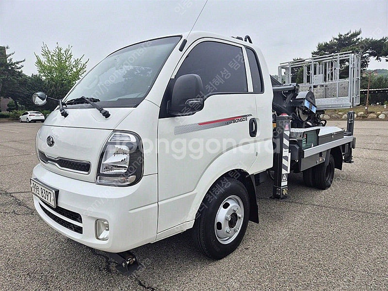 고소작업차 중고 흰색 2021년식 9,210km 2.5...--2