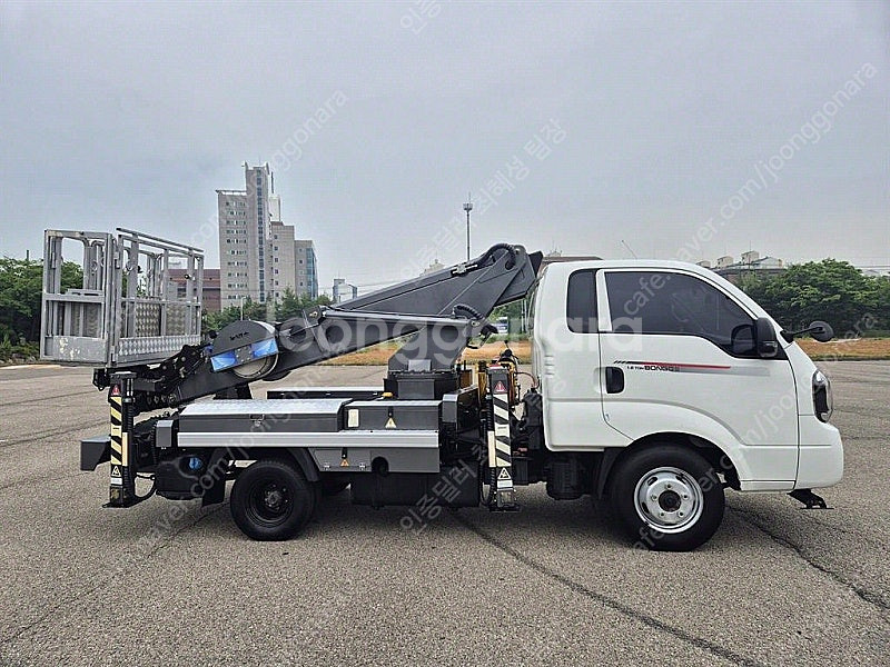고소작업차 중고 흰색 2021년식 9,210km 2.5...--3