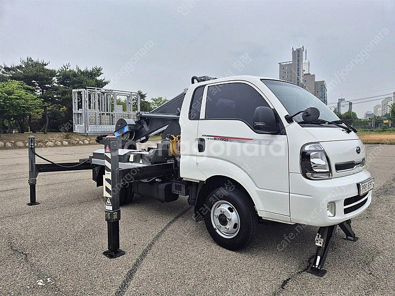 고소작업차 중고 흰색 2021년식 9,210km 2.5...--9