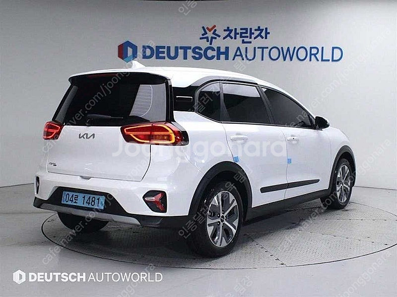 기아 니로 중고 니로 플러스 중고차 흰색 2024년식 ...--3