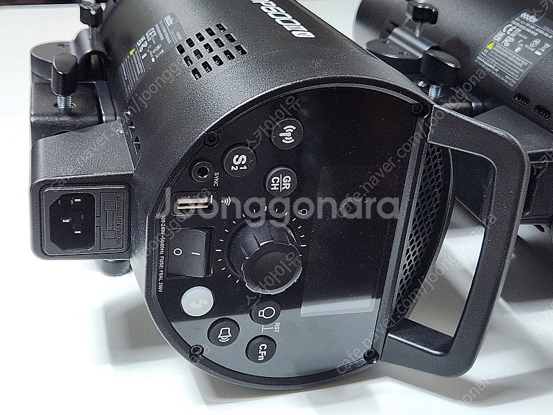 Godox 고독스 DP600IIIV 2대 판매합니다--3