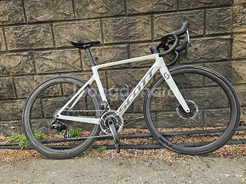 스캇 에딕트 rc10--1