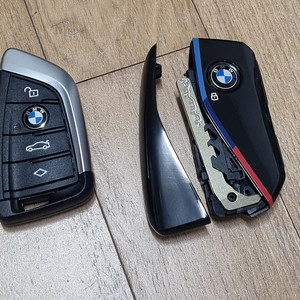 세련됨까지 완성한 BMW iX3 스마트키 최신형 컨버전 업그레이드 프로젝트