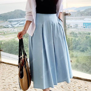 르헤 ,리리앤코 ,파리앤뉴욕 ,오르, 르니나 ,아보아보 ,자라 ,R2W ,아크네스튜디오 ,ENC ,나인 ,르꼬르망