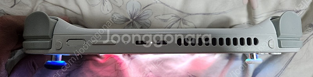 아야네오2 8840u 32g 2tb 팝니다--3