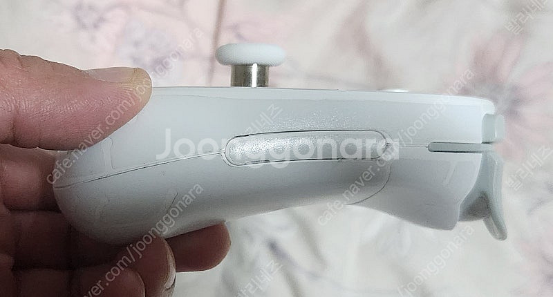 아야네오2 8840u 32g 2tb 팝니다--5