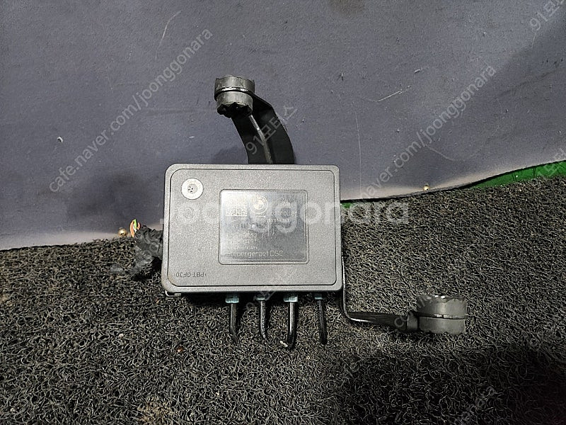 BMW 3시리즈F30 ABS모듈 6871109-01 팝니다--2