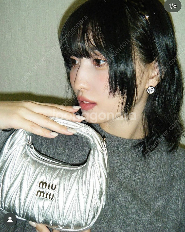 (새상품)미우미우 완더백 마테라쎄 호보백 실버 미니--6