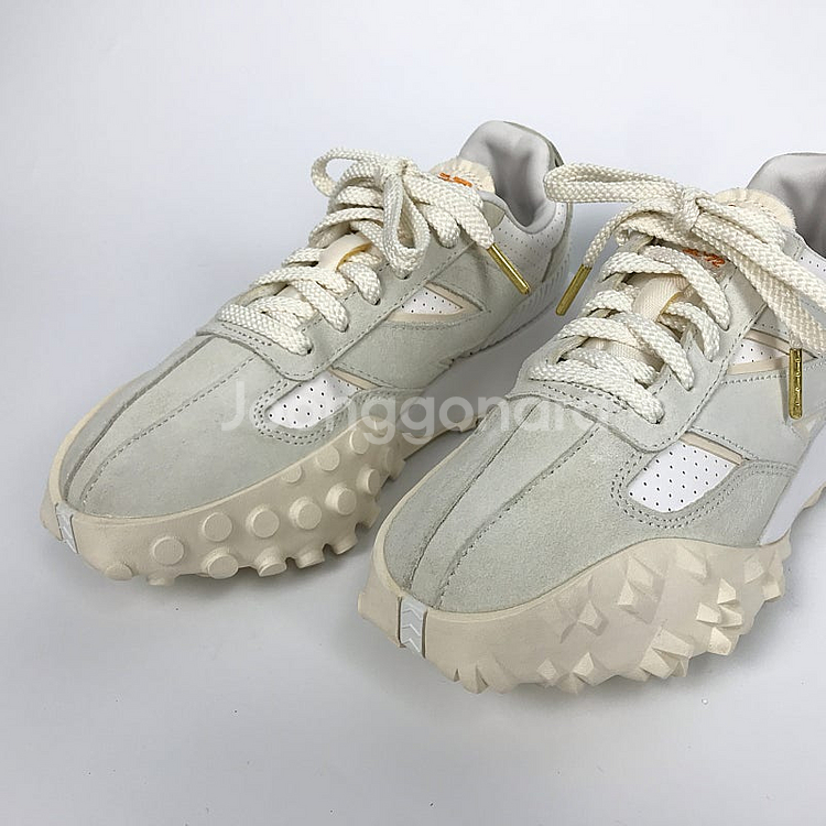 뉴발란스 카사블랑카 XC-72 스니커즈 신발 여성235--2