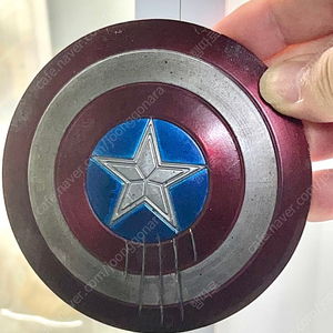 핫토이 호환 캡틴아메리카 시빌워 다이캐스트 방패 팝니다.
