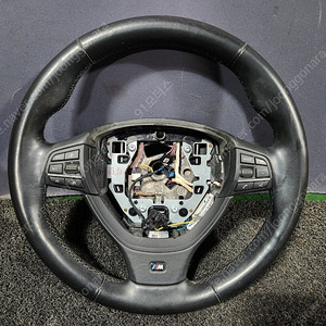 BMW F01 F02 7시리즈M팩핸들 열선가죽핸들 팝니다