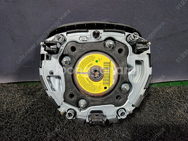 BMW F01 02 핸들에어백팝니다--2